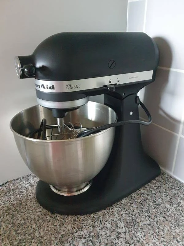 Classic Series 4.5 Quart Tilt-Head Stand Mixer